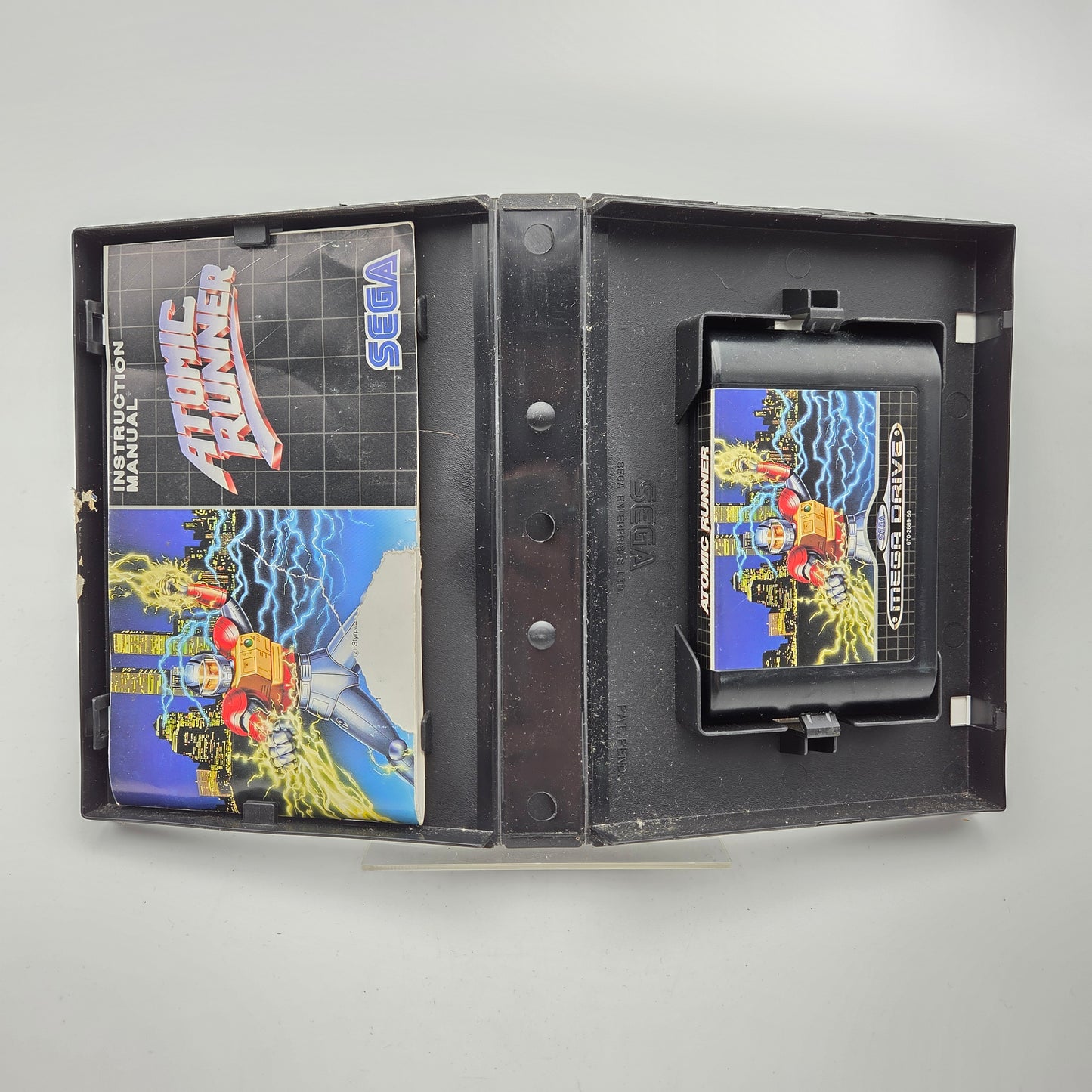 Atomic Runner - Mega Drive