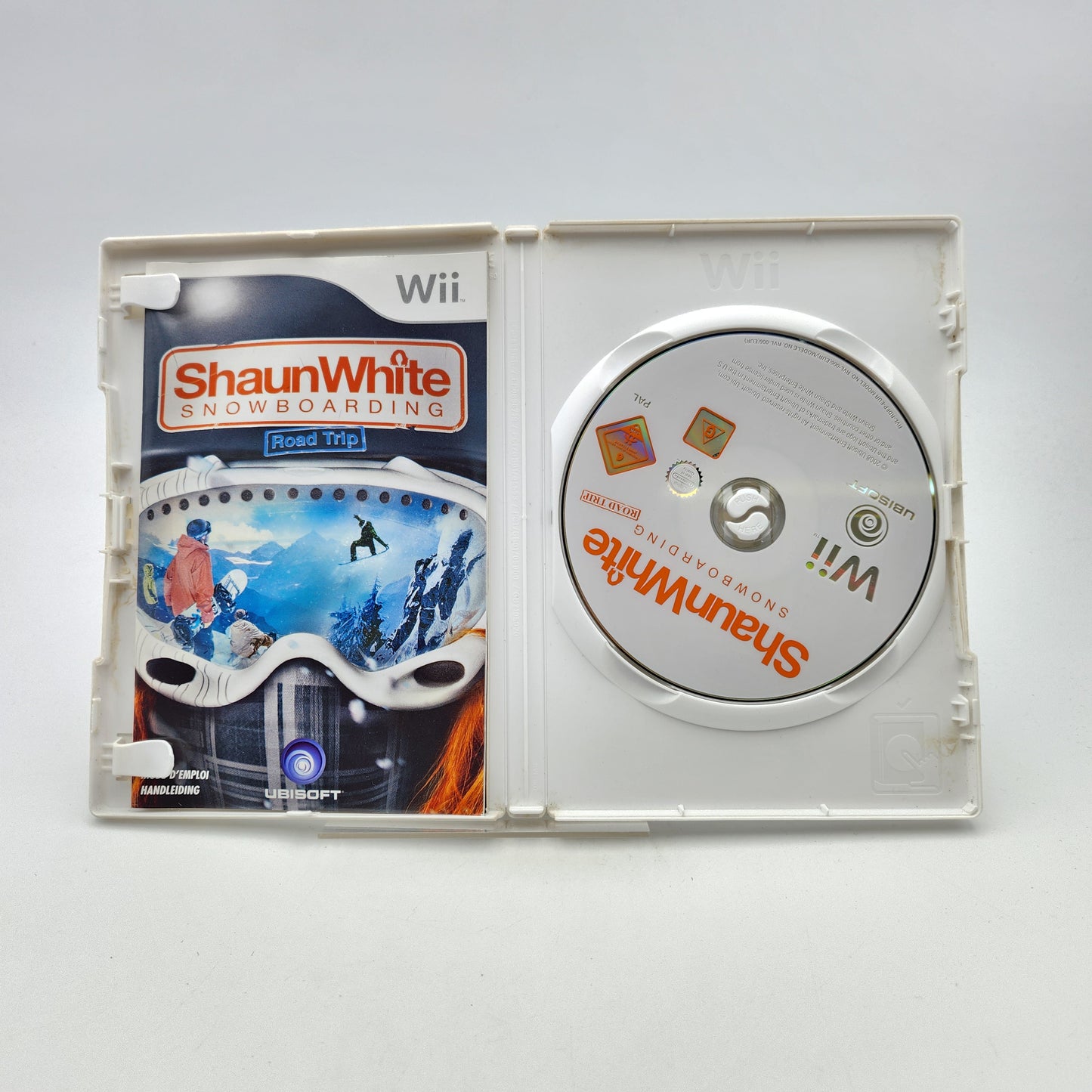 SHAUN WHITE SNOWBOARDING ROAD TRIP - WII