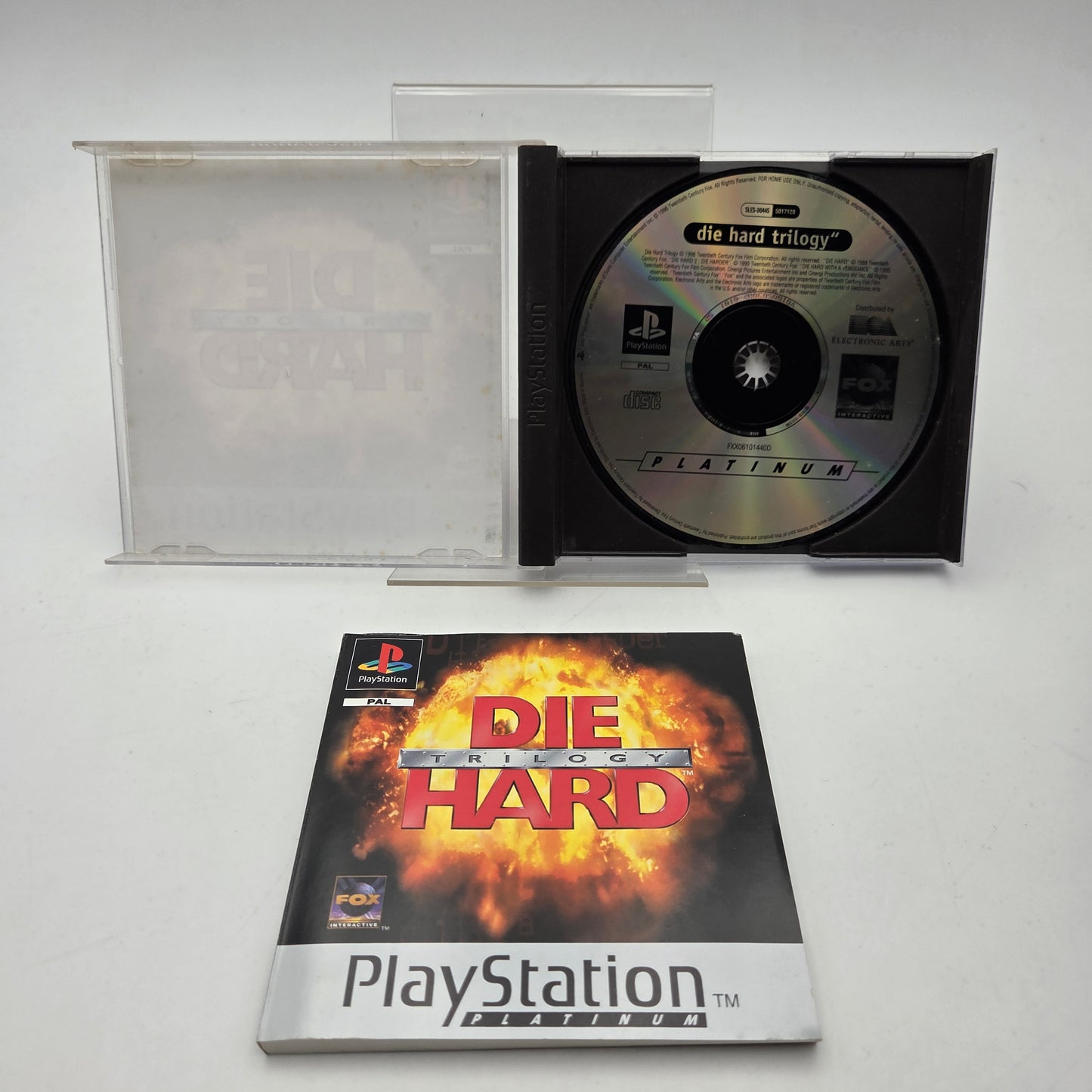 DIE HARD TRILOGY - PLAYSTATION 1