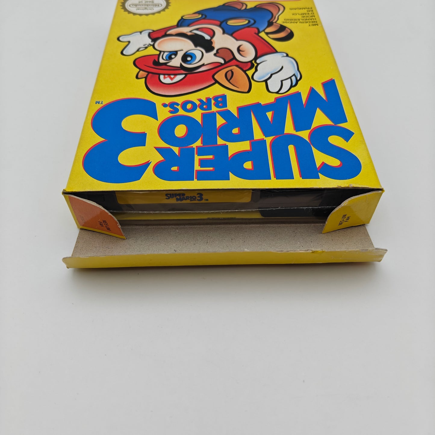 Super Mario Bros 3 - Nintendo Entertainment System