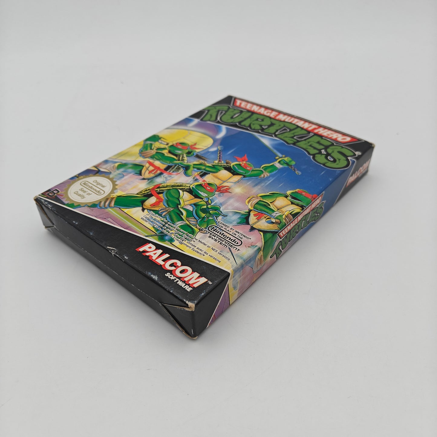 Teenage Mutant Hero Turtles - Nintendo Entertainment System