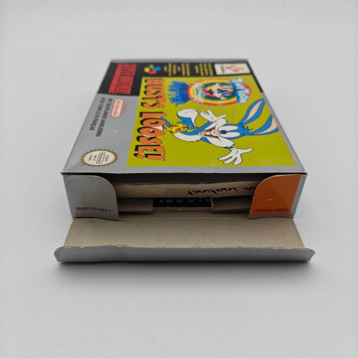Tiny Toon Adventures Buster Busts Loose - Super Nintendo