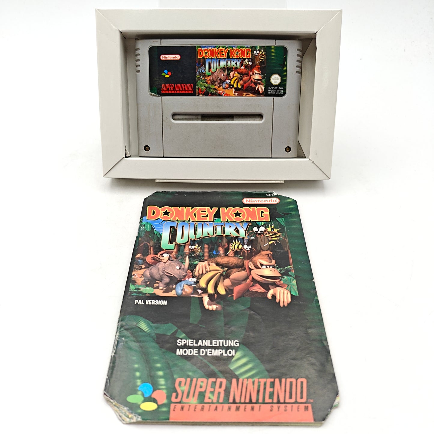 DONKEY KONG COUNTRY - SUPER NINTENDO