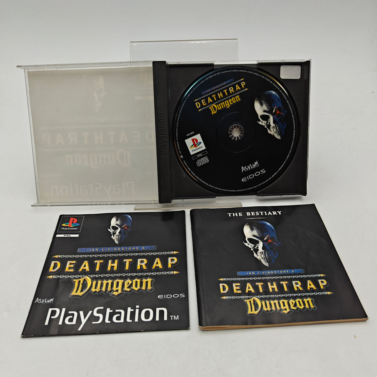 DEATHTRAP DUNGEON - PLAYSTATION 1