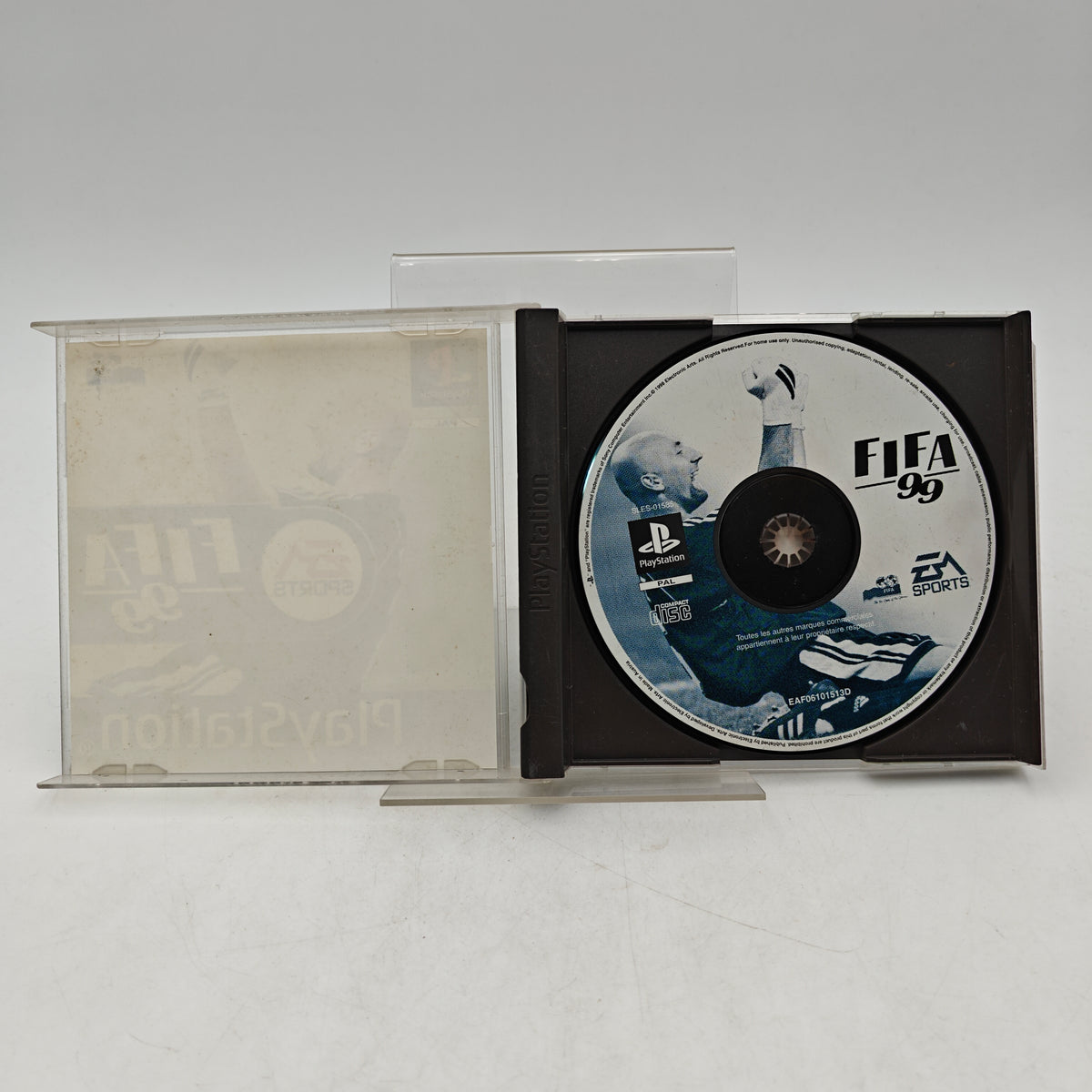 FIFA 99 - PLAYSTATION 1