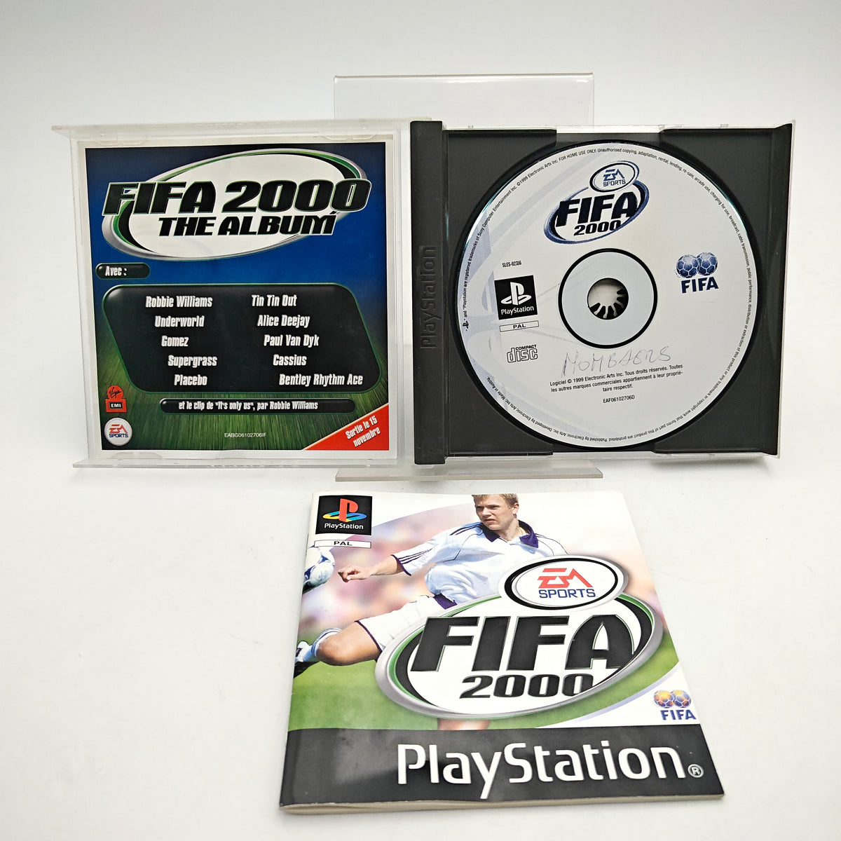 FIFA 2000 - PLAYSTATION 1