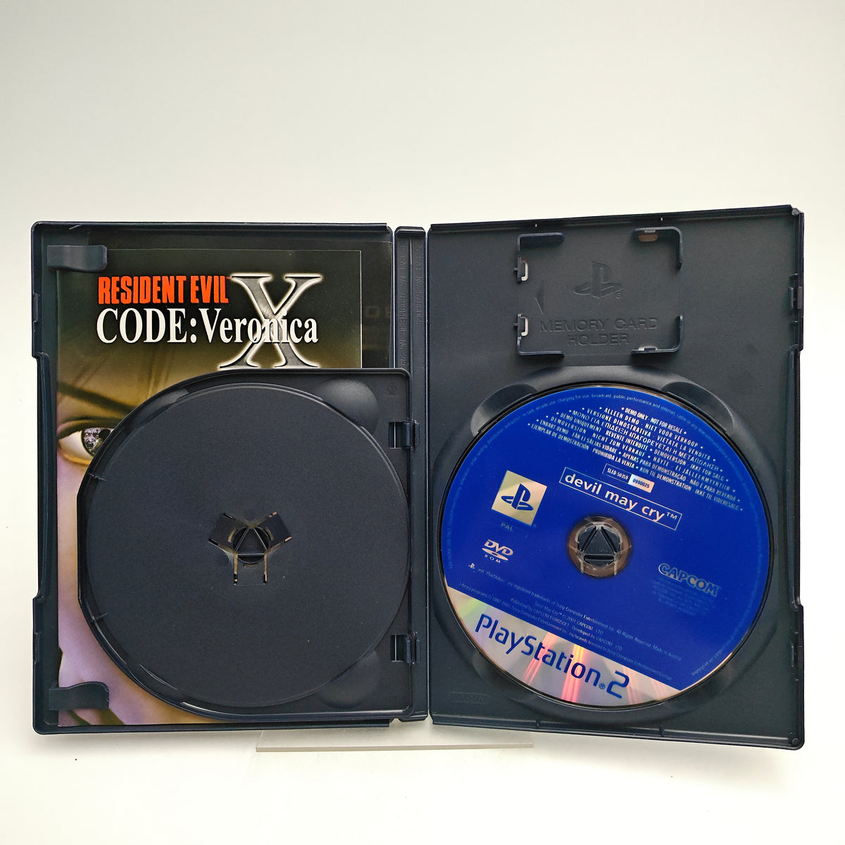 RESIDENT EVIL: CODE VERONICA X - PLAYSTATION 2