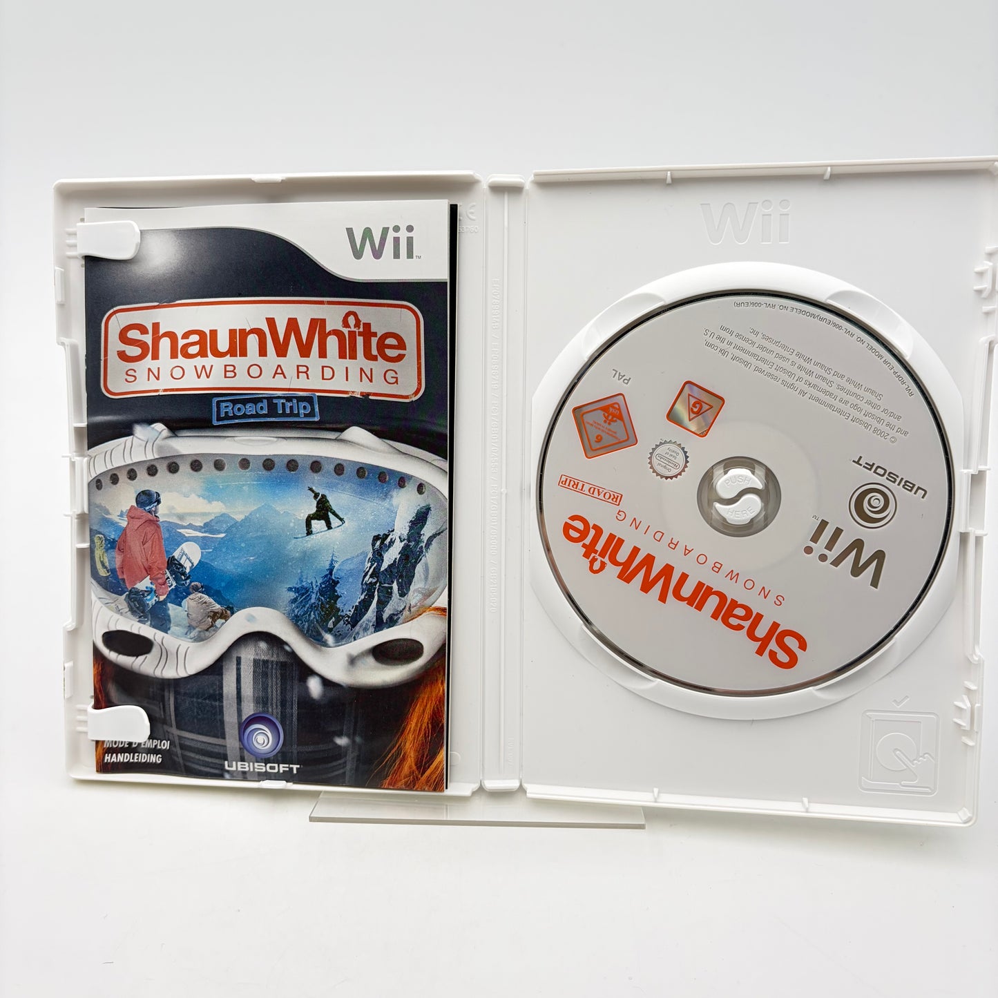 SHAUN WHITE SNOWBOARDING ROAD TRIP - WII