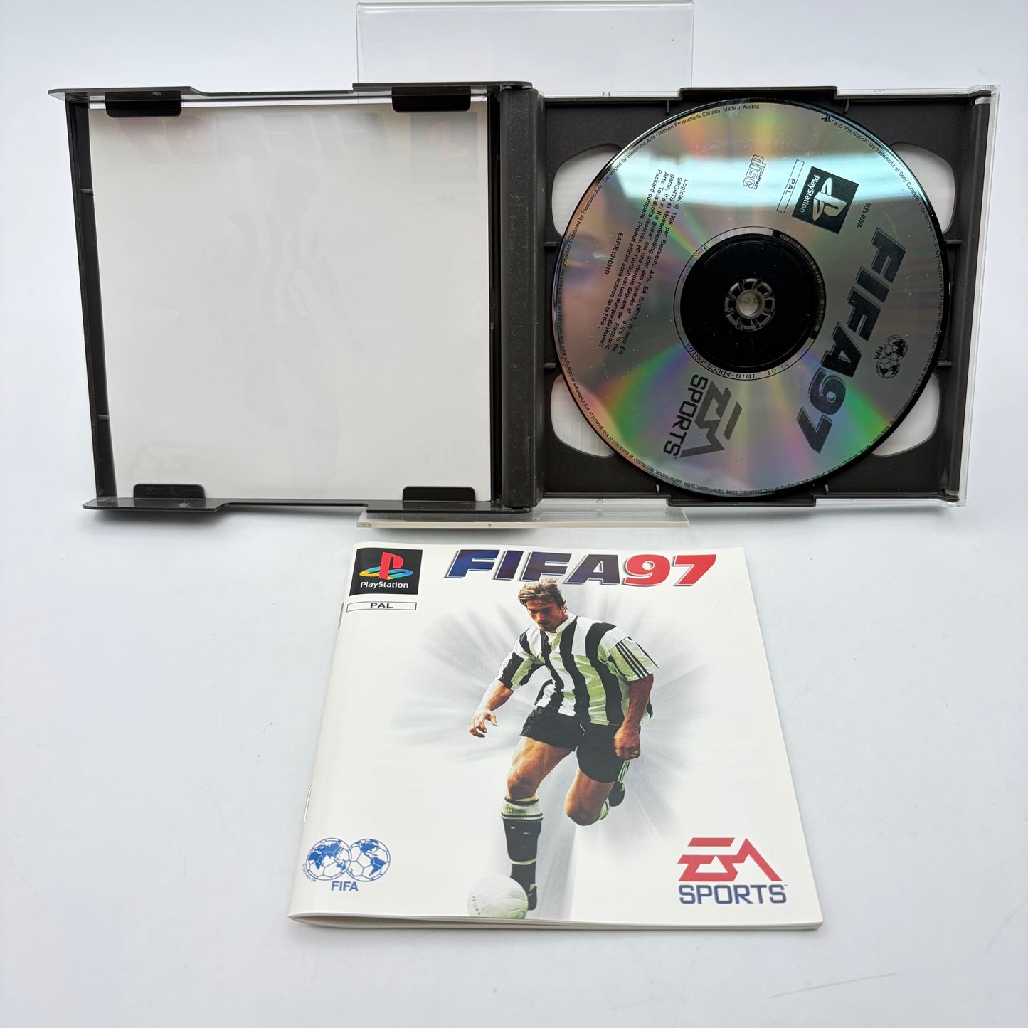 FIFA 97 - PLAYSTATION 1