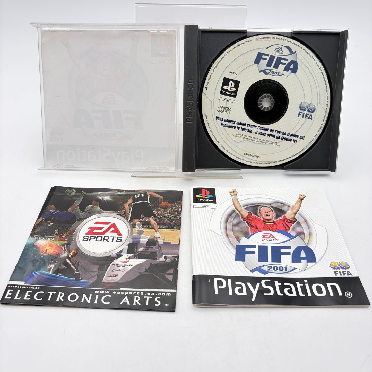 FIFA 2001 - PLAYSTATION 1