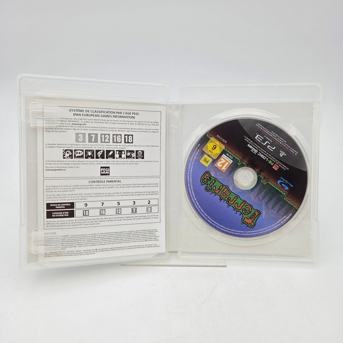 TERRARIA - PLAYSTATION 3 - Strike Games