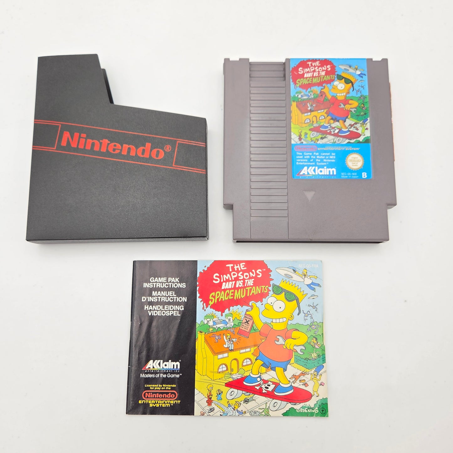 The Simpsons Bart vs The Space Mutants - Nintendo Entertainment System