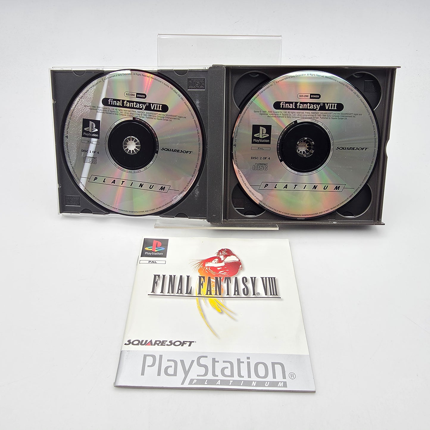 FINAL FANTASY VIII - PLAYSTATION 1