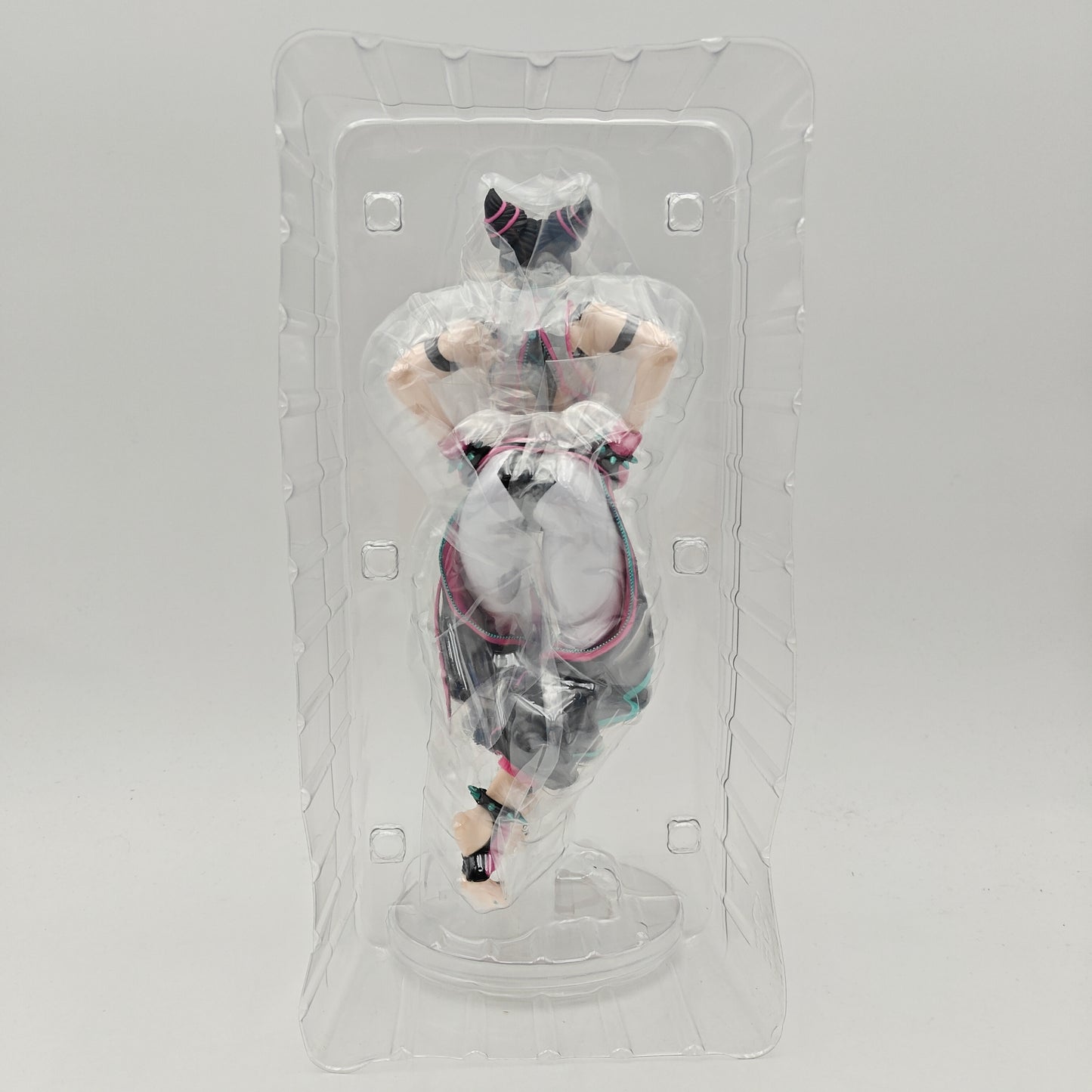 FIGURINE STREET FIGHTER 6 JURI