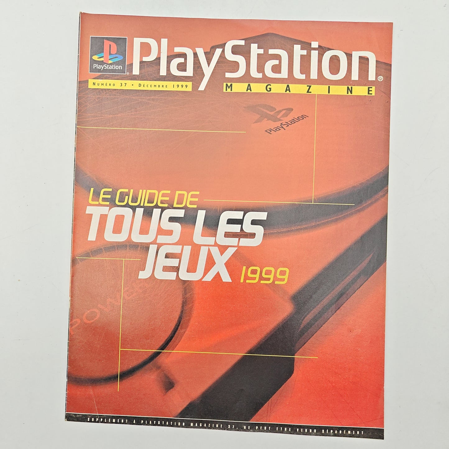 PLAYSTATION MAGAZINE NUMERO 37 LE GUIDE DE TOUS LES JEUX 1999 - MAGAZINE JEUX VIDEO