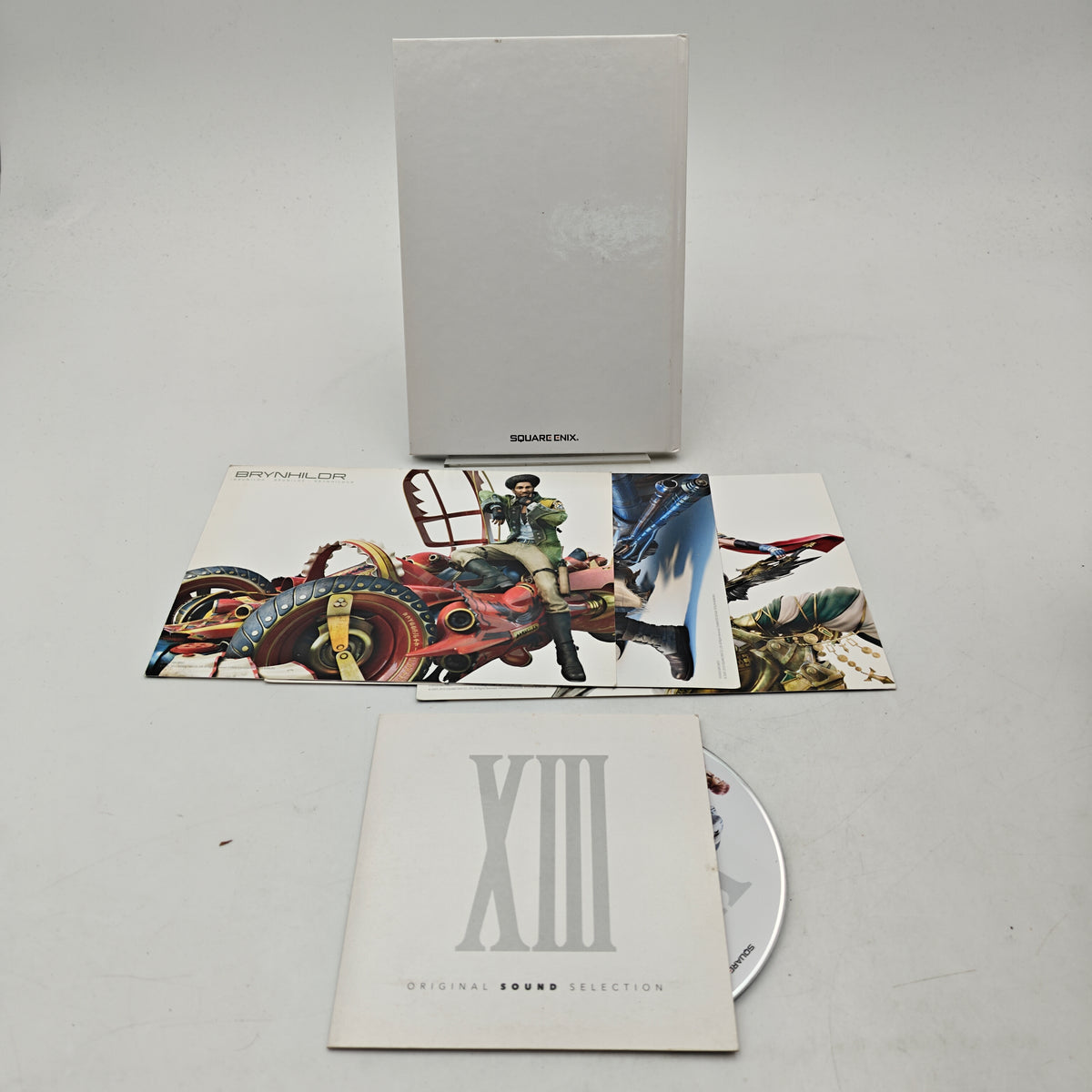 THE WORLD OF FINAL FANTASY XIII - ARTBOOK