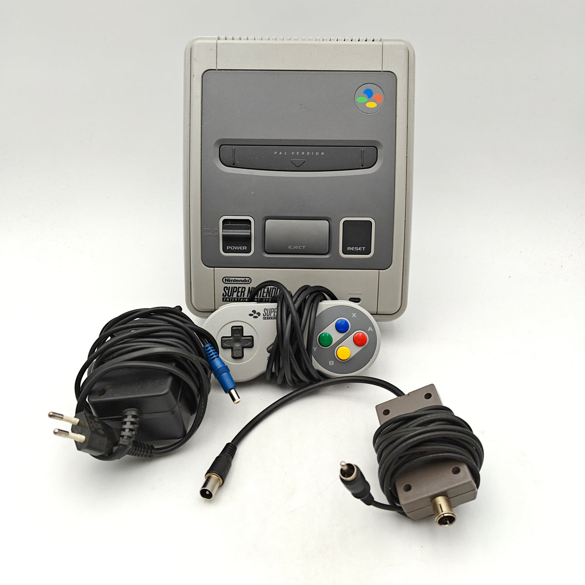 SUPER NINTENDO