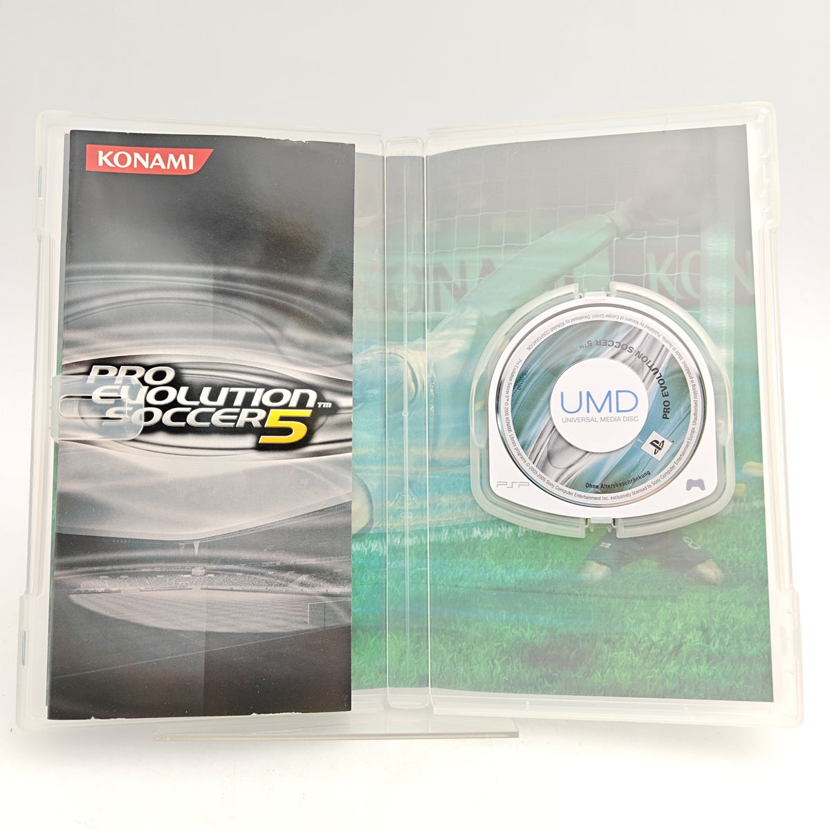 PRO EVOLUTION SOCCER 5 - PLAYSTATION PORTABLE