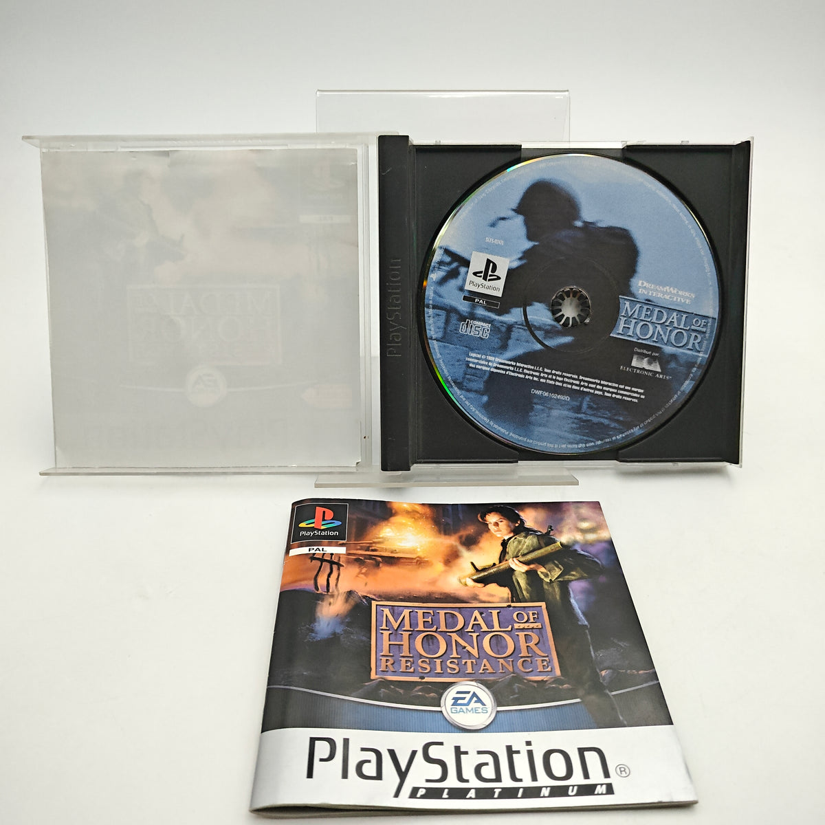 MEDAL OF HONOR: RESISTANCE - PLAYSTATION 1