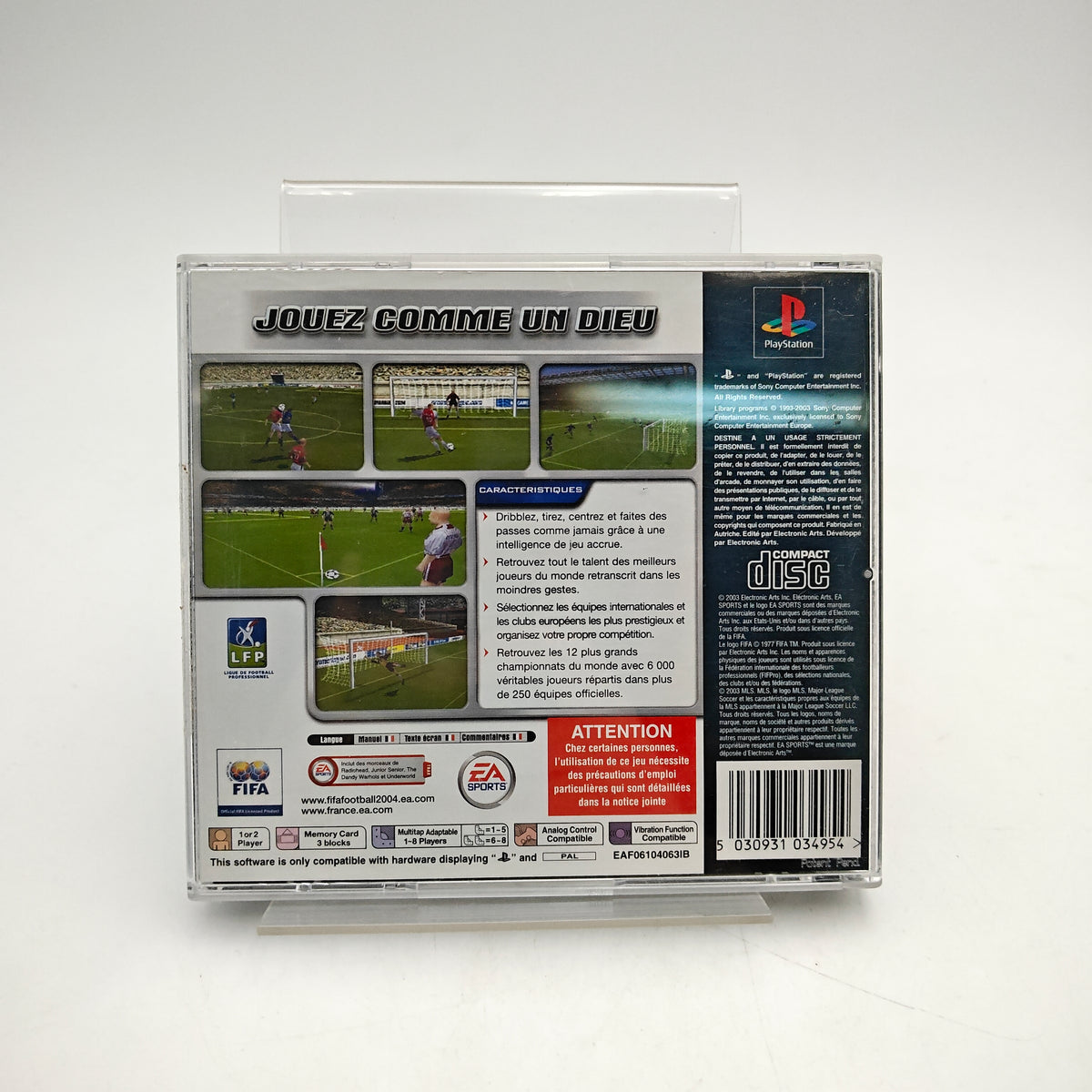 FIFA FOOTBALL 2004 - PLAYSTATION 1