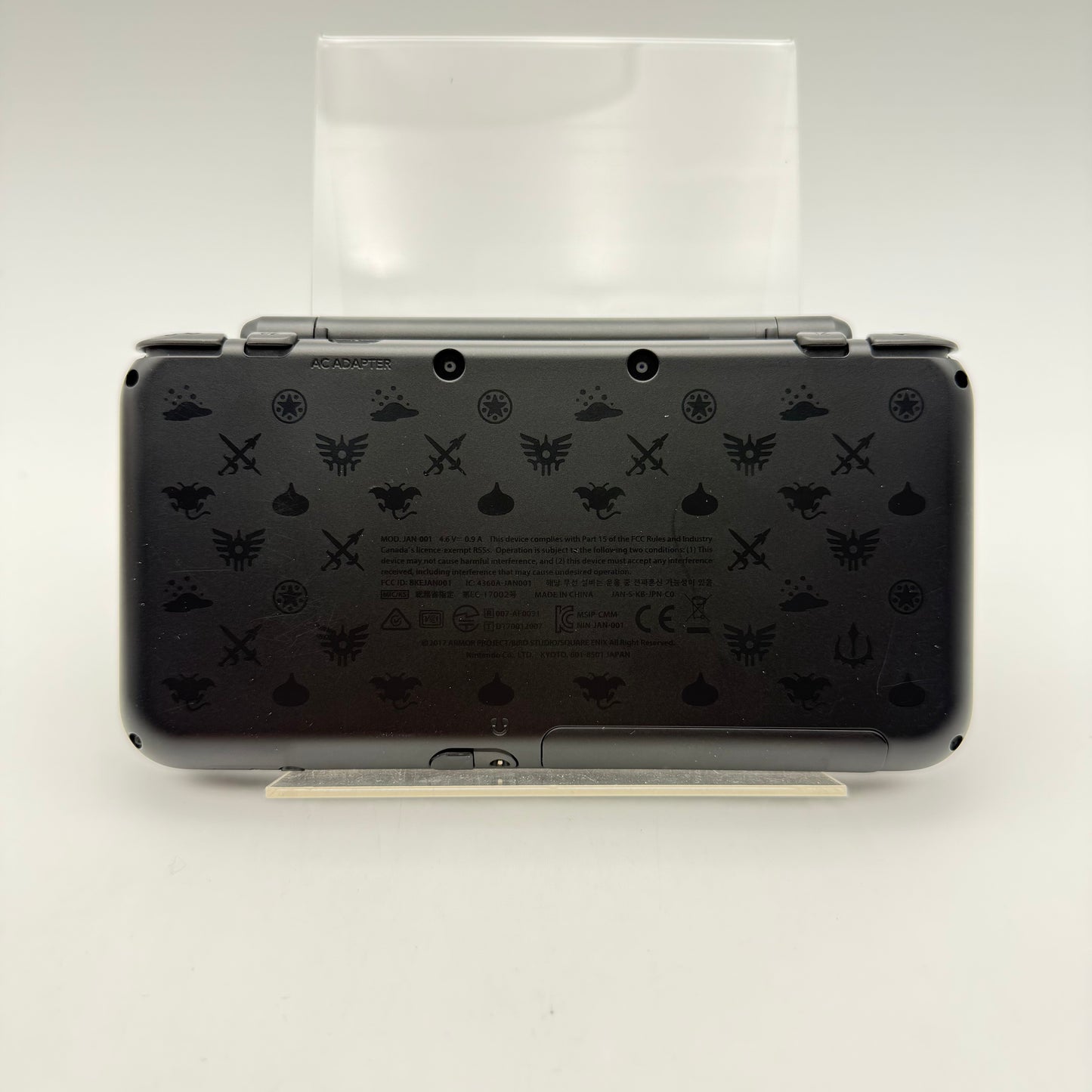 NEW NINTENDO 3DS LL DRAGON QUEST XI