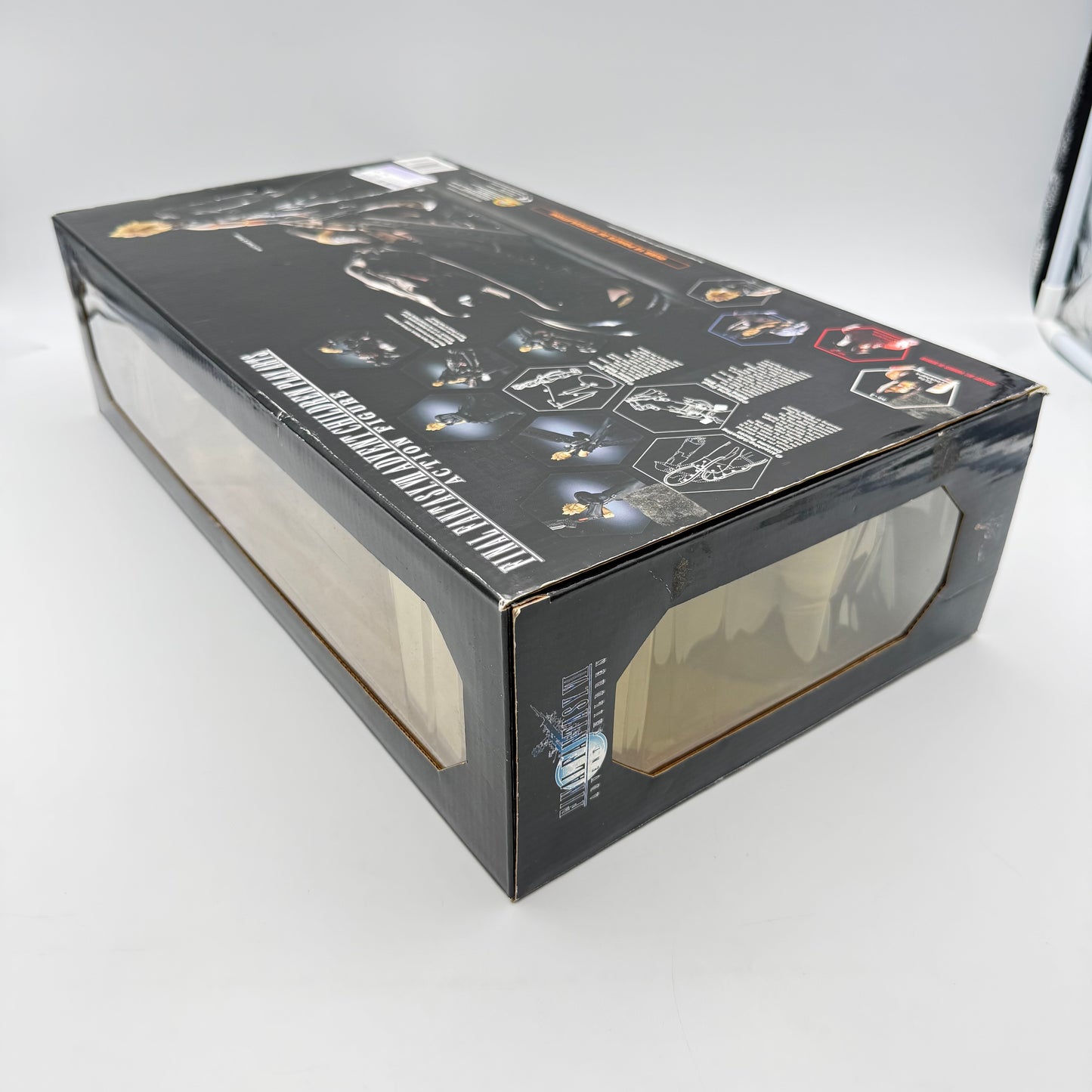 FIGURINE CLOUD FINAL FANTASY ADVENT CHILDREN PLAY ARTS