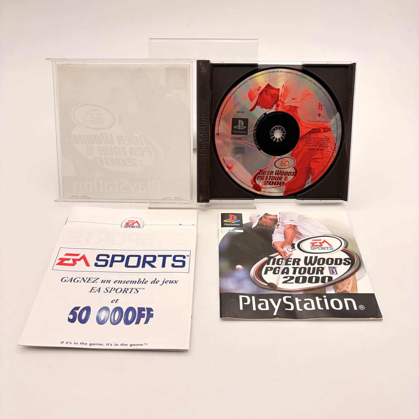 TIGER WOODS PGA TOUR 2000 - PLAYSTATION 1