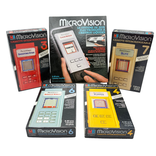 MICROVISION + 4 JEUX (FLIPPER, BATAILLE NAVALE, SHOOTING STAR ET BLITZ)