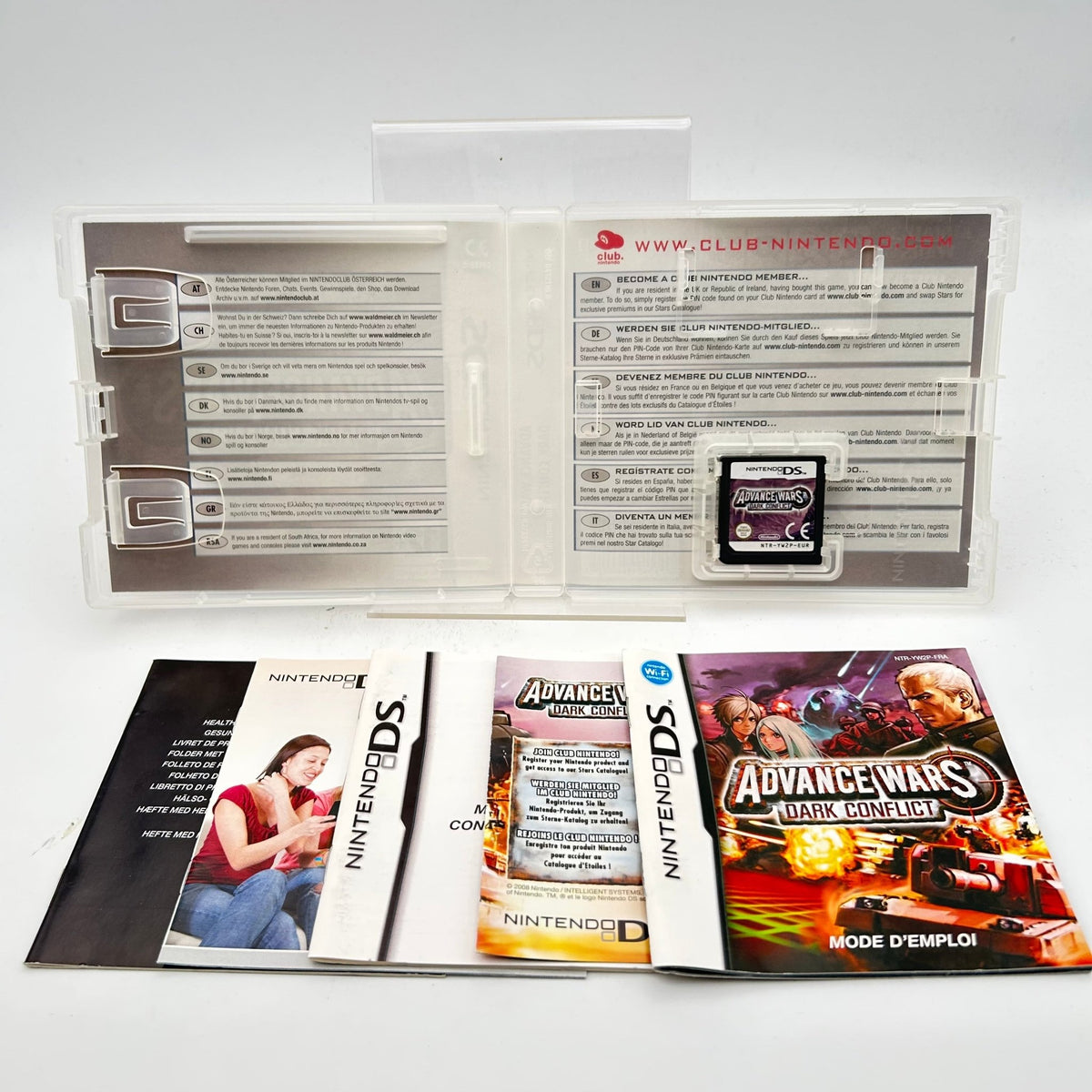 ADVANCE WARS DARK CONFLICT - DS - Strike Games