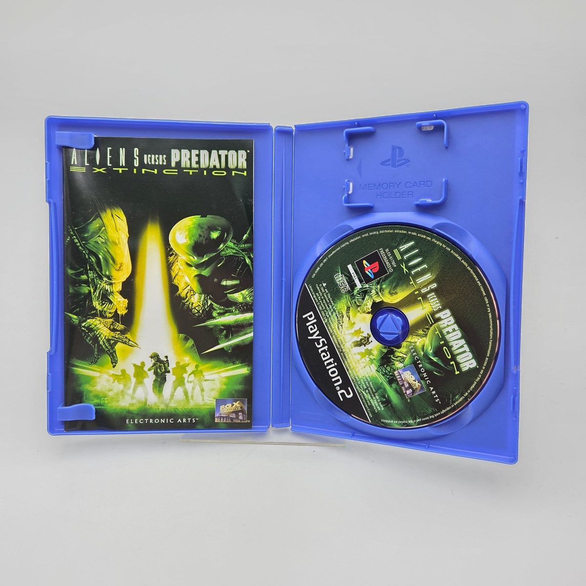 ALIEN VERSUS PREDATOR EXTINCTION - PLAYSTATION 2 - Strike Games