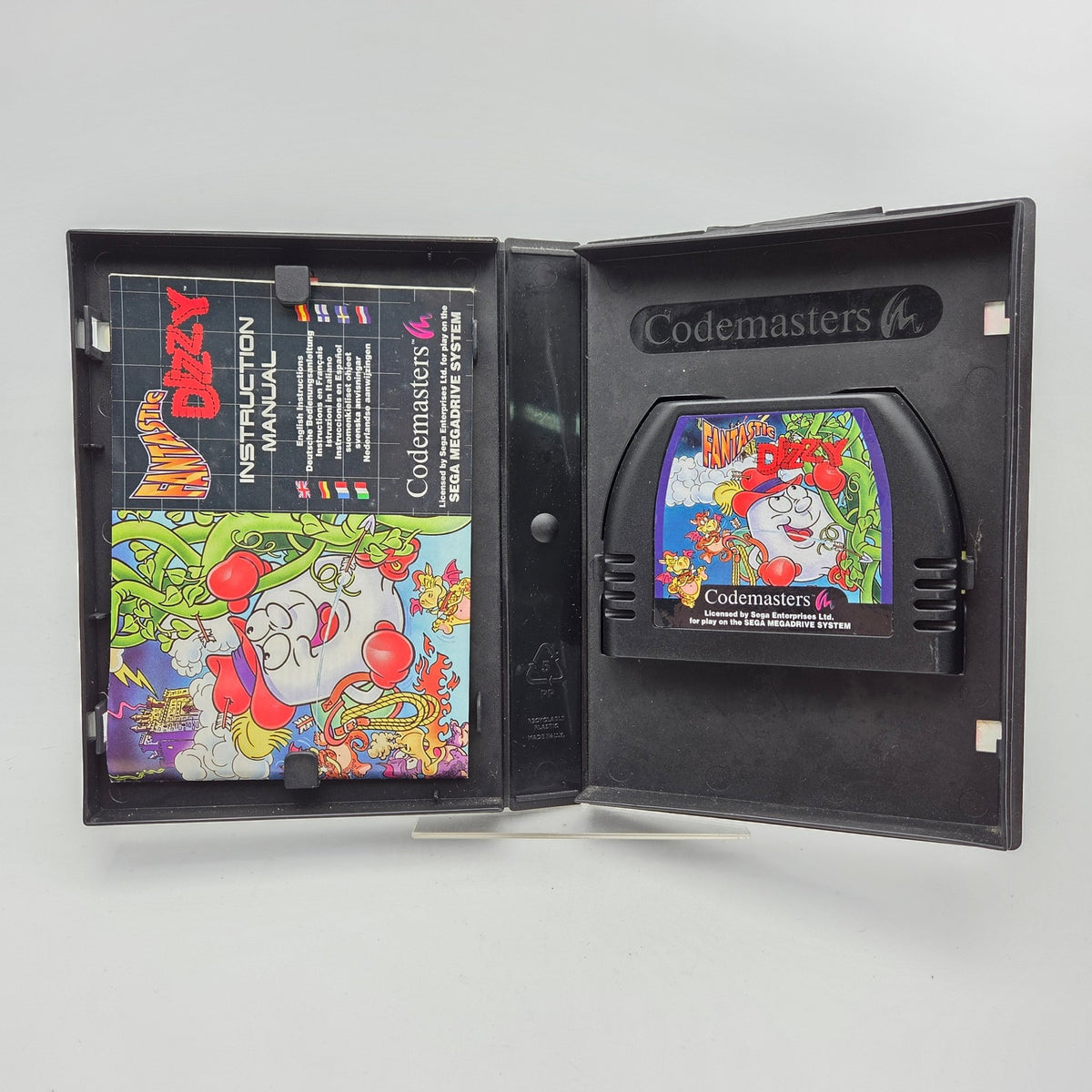 Fantastic Dizzy - Mega Drive - Strike Games