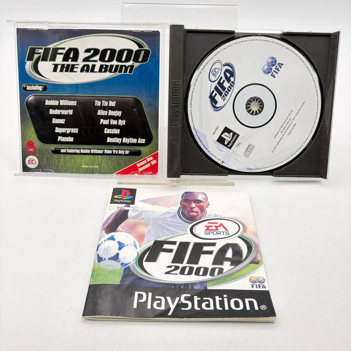 FIFA 2000 - PLAYSTATION 1 - Strike Games