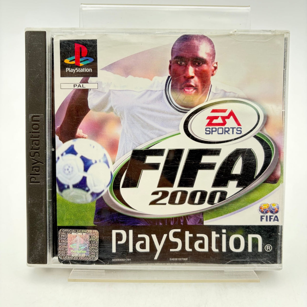 FIFA 2000 - PLAYSTATION 1 - Strike Games