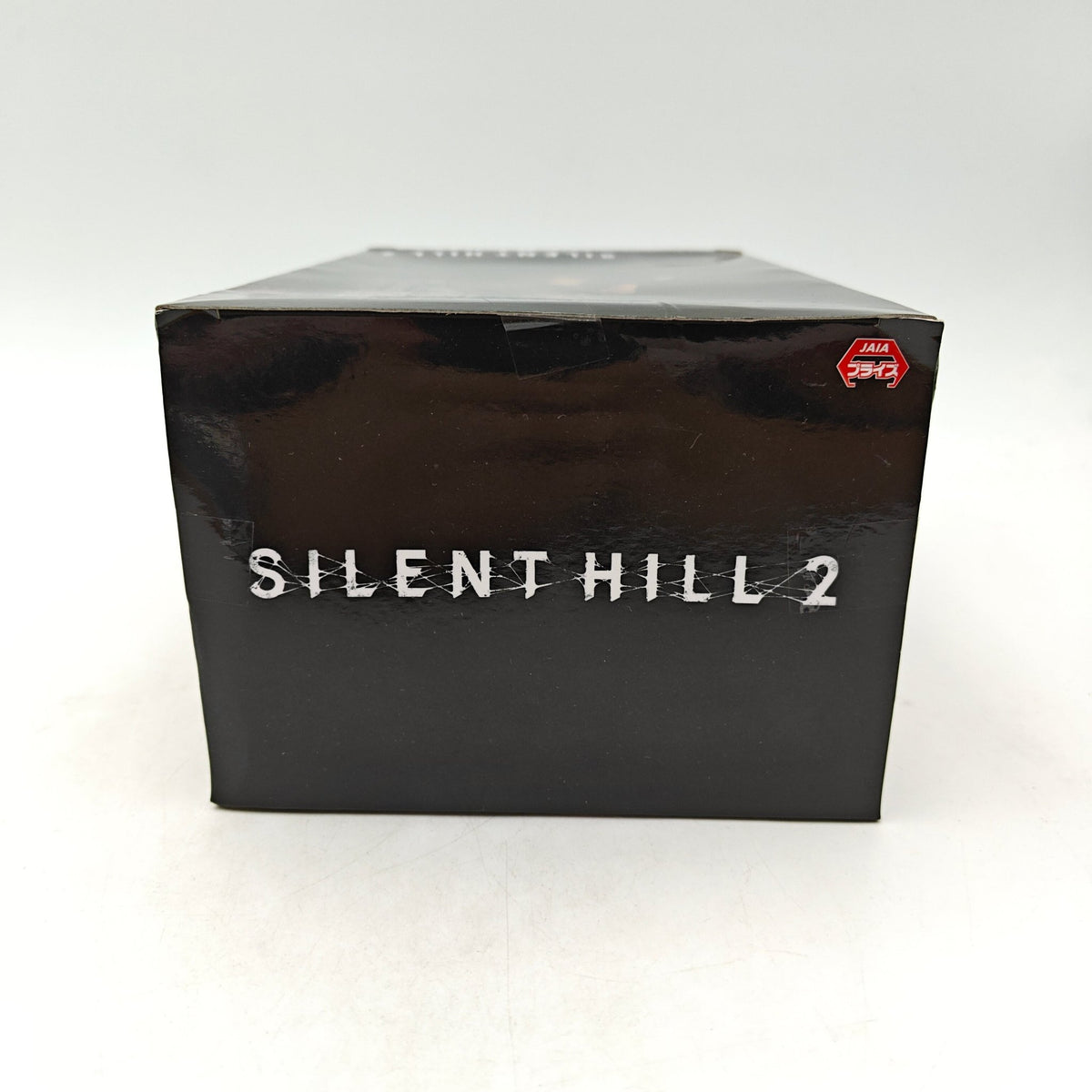 FIGURINE SILENT HILL 2 RED PYRAMID THING - Strike Games