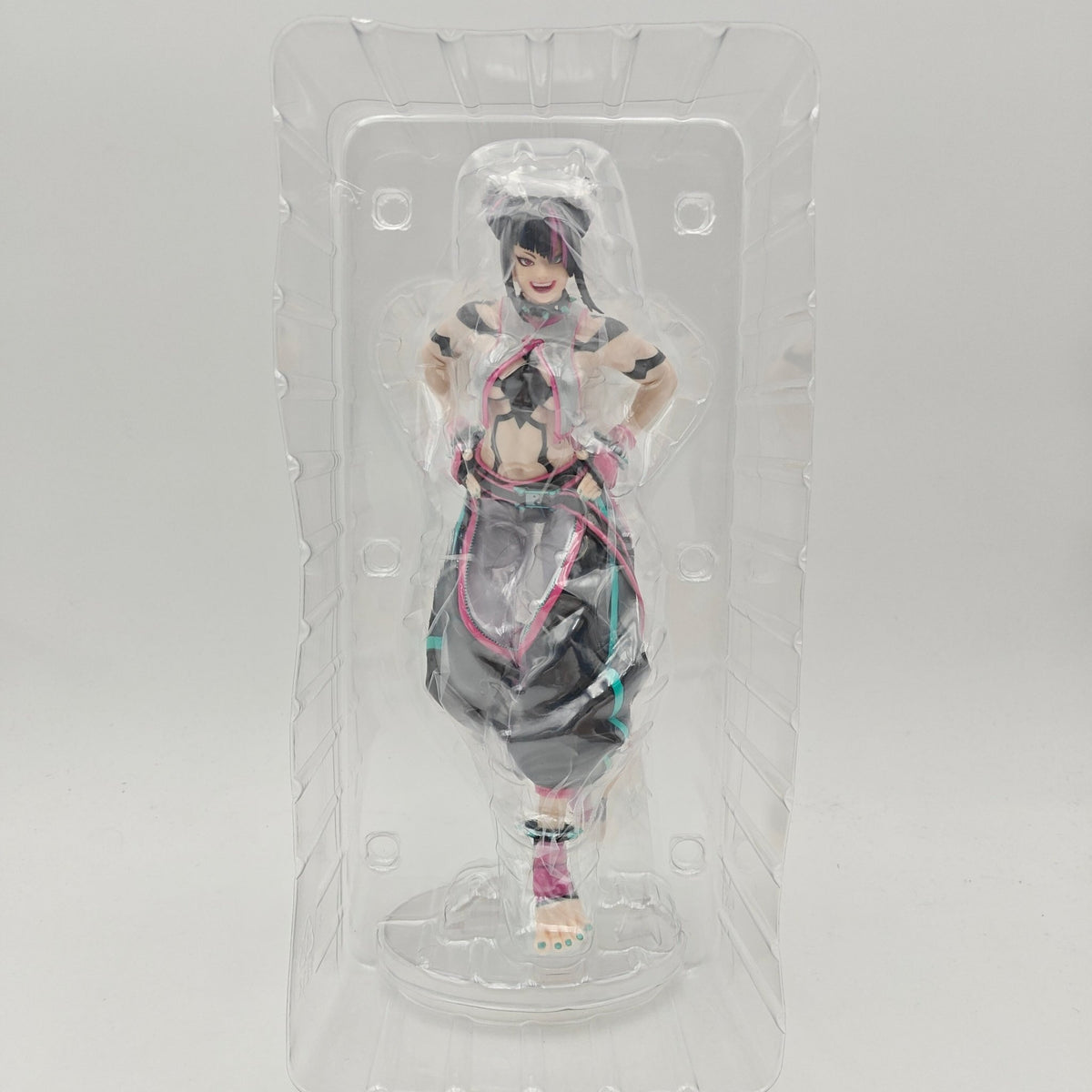 FIGURINE STREET FIGHTER 6 JURI - Strike Games