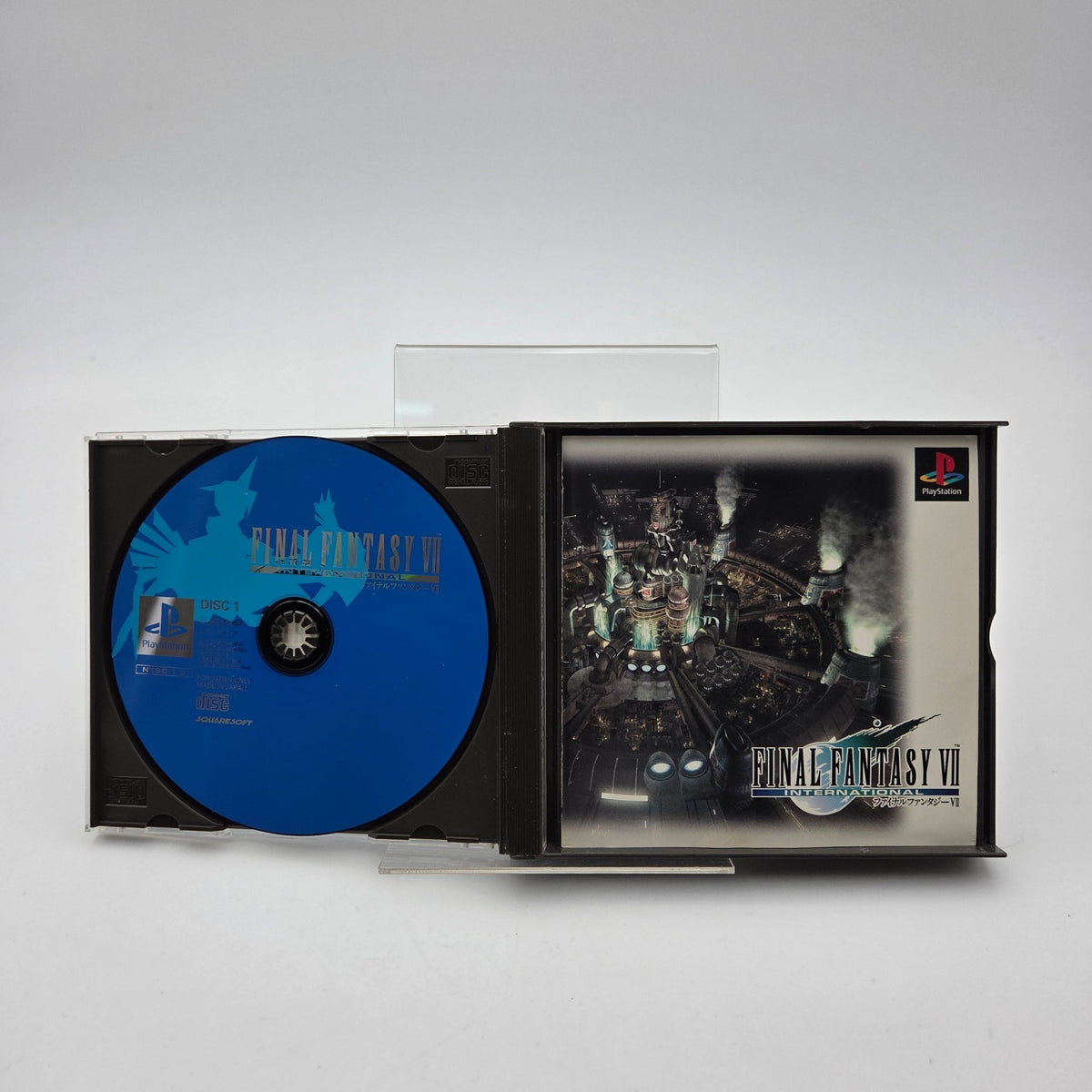 Final Fantasy VII International - Playstation 1 - Strike Games