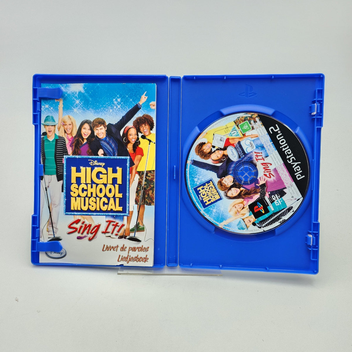 HIGH SCHOOL MUSICAL SING IT! - PLAYSTATION 2 - Strike Games