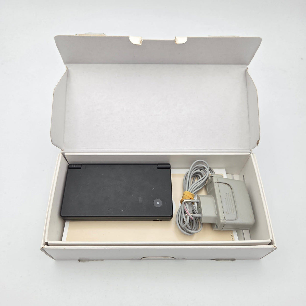 NINTENDO DSi - Strike Games