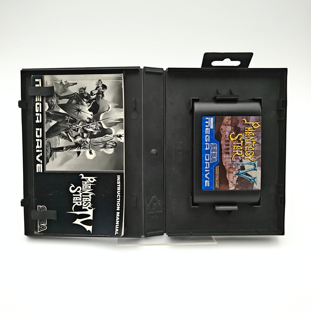 Phantasy Star IV - Mega Drive - Strike Games