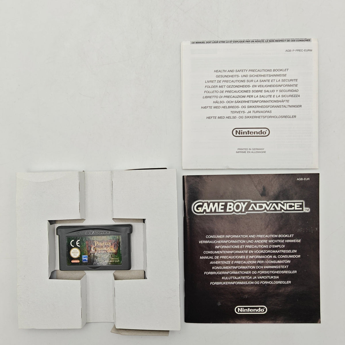PIRATES DES CARAÏBES : LE SECRET DU COFFRE MAUDIT - GAMEBOY ADVANCE - Strike Games