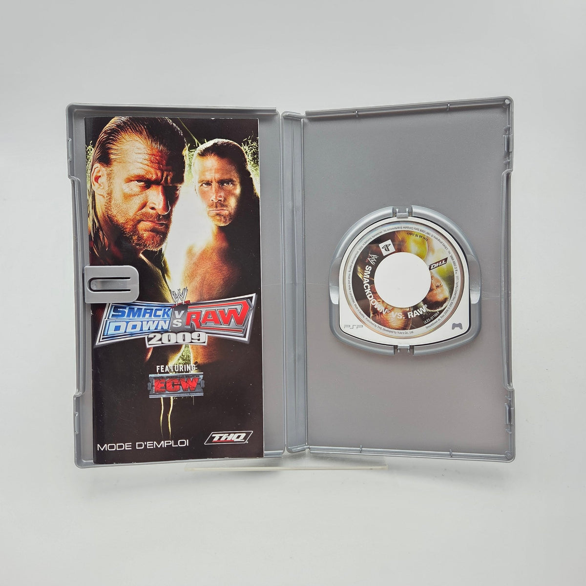 SMACKDOWN VS RAW 2009 - PLAYSTATION PORTABLE - Strike Games
