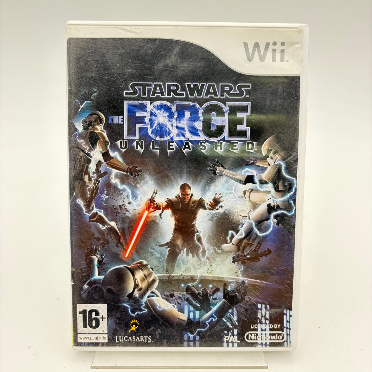 STAR WARS: THE FORCE UNLEASHED - WII - Strike Games