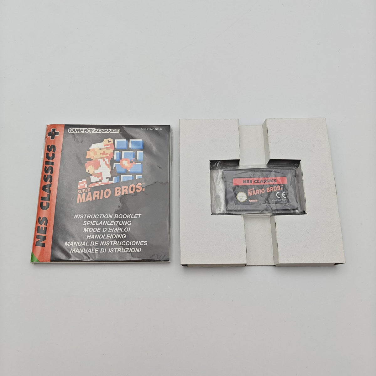 Super Mario Bros - NES Classics - Gameboy Advance - Strike Games