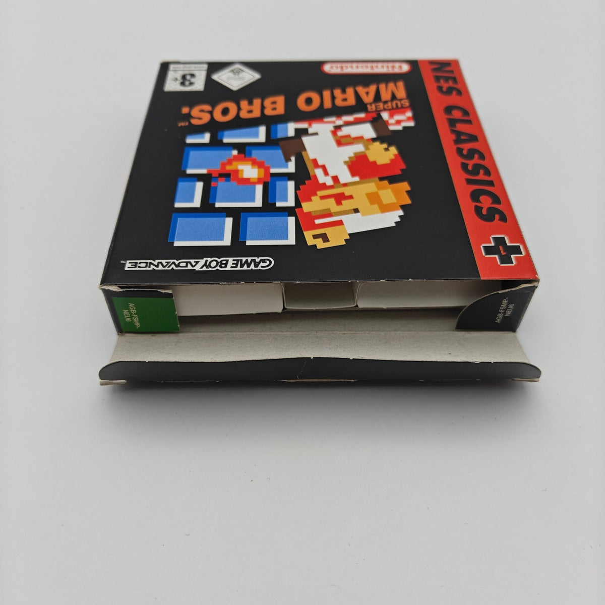 Super Mario Bros - NES Classics - Gameboy Advance - Strike Games