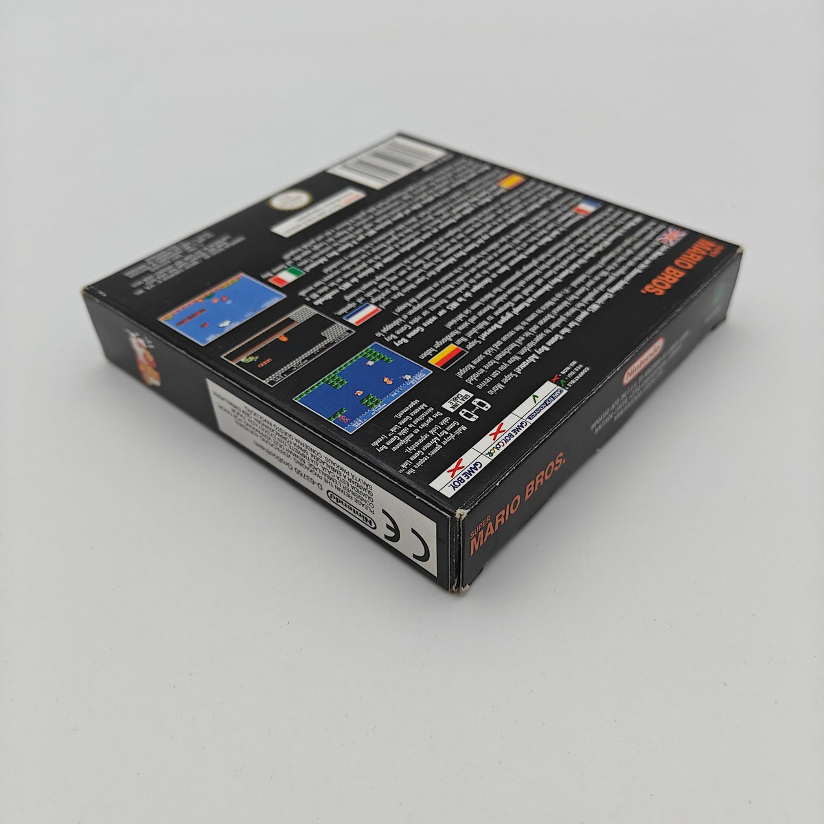Super Mario Bros - NES Classics - Gameboy Advance - Strike Games